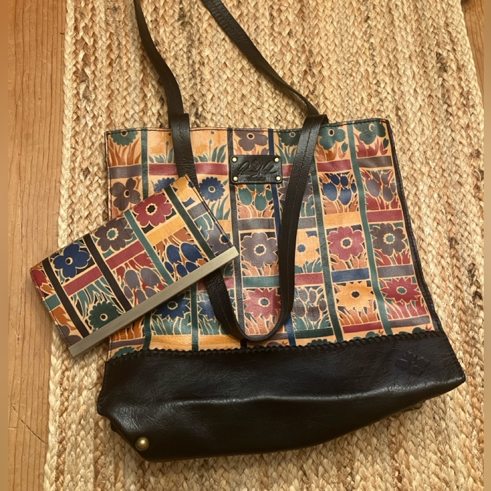 Patricia Nash Italian Leather Tote Floral Squares Collection And Matching Wallet
